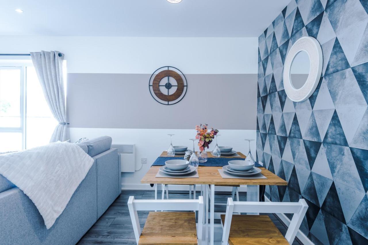 Stunning 2 Bed Apt By Greenstay Serviced Accommodation - Located In Formby Village - Perfect For Short & Long Stays - Couples, Friends & Families & Business Travellers All Welcome - Dog Friendly - 7 Eksteriør bilde