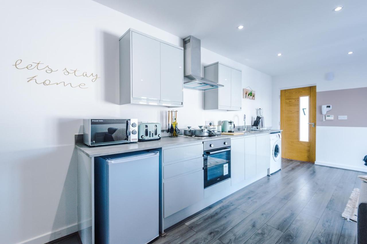 Stunning 2 Bed Apt By Greenstay Serviced Accommodation - Located In Formby Village - Perfect For Short & Long Stays - Couples, Friends & Families & Business Travellers All Welcome - Dog Friendly - 7 Eksteriør bilde