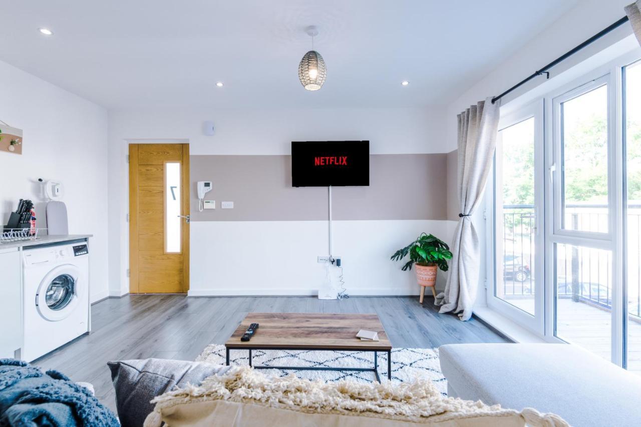 Stunning 2 Bed Apt By Greenstay Serviced Accommodation - Located In Formby Village - Perfect For Short & Long Stays - Couples, Friends & Families & Business Travellers All Welcome - Dog Friendly - 7 Eksteriør bilde