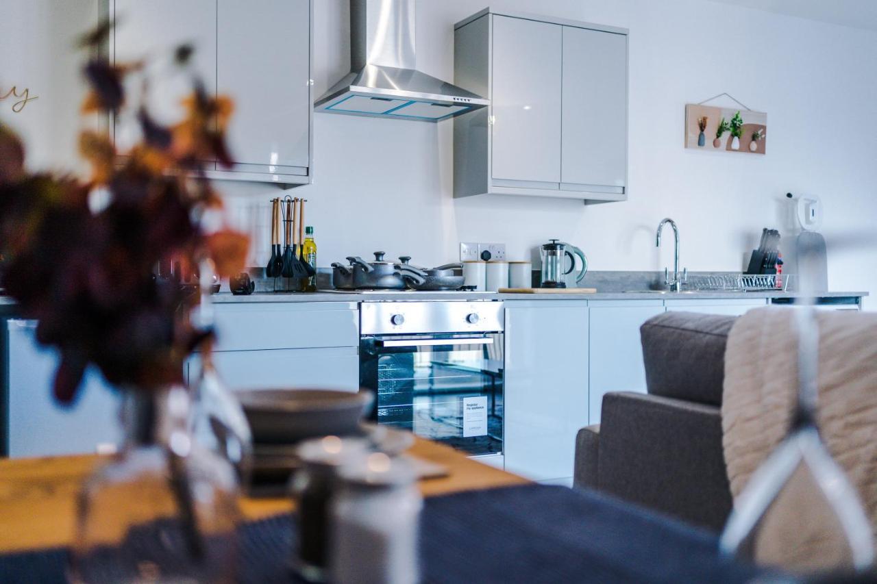 Stunning 2 Bed Apt By Greenstay Serviced Accommodation - Located In Formby Village - Perfect For Short & Long Stays - Couples, Friends & Families & Business Travellers All Welcome - Dog Friendly - 7 Eksteriør bilde